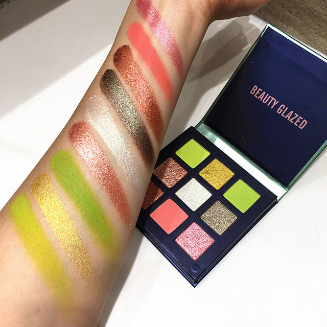 Pigmented Eye Shadow - GadgetsPerfect
